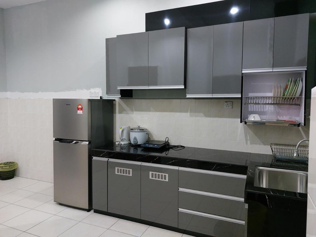 Pelangi Homestay Bota Екстериор снимка